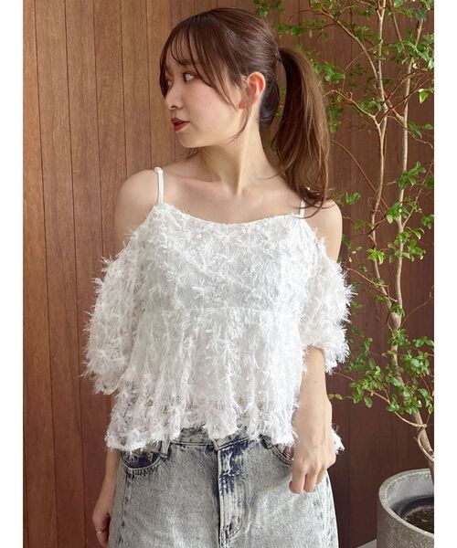 dazzlin(ダズリン)の「ペプラムオフショルトップス(シャツ/ブラウス・レディース・ピンク/ブラック/ブルー/オフホワイト・FREE)」の14枚目の写真