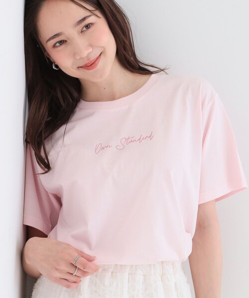 SHOO・LA・RUE(シューラルー)の「【綿100%/ひんやり/S-LL】選べる3柄 大人のプリントTシャツ(Tシャツ/カットソー・レディース・ピンク系1/ベージュ系2/ブラウン系その他2/ホワイト系1/サックスブルー系1/ブラック系2・02/03/01/04)」の6枚目の写真