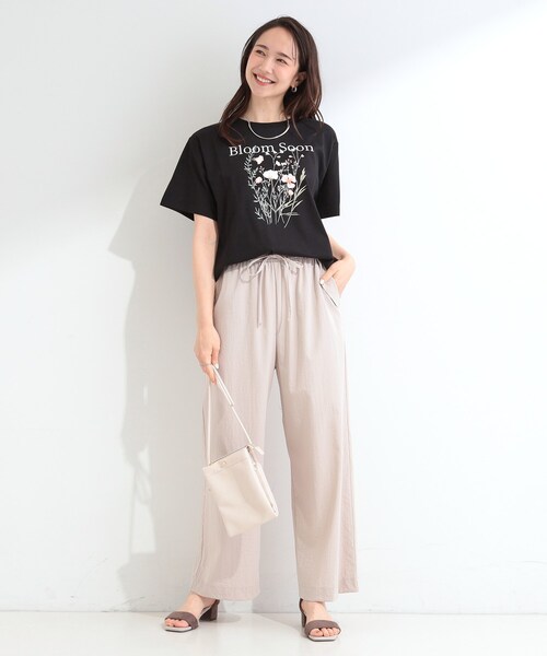SHOO・LA・RUE(シューラルー)の「【ひんやり/洗濯機可/S-LL】夏に快適サラサラ感 大人のひんやりプリントTシャツ(Tシャツ/カットソー・レディース・ピンク系1/ベージュ系2/ブラウン系その他2/ホワイト系1/サックスブルー系1/ブラック系2・02/03/01/04)」の14枚目の写真