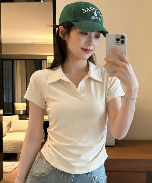 LAFFMO(ラフモ)の「ポロカラーウエストギャザーカットソー(Tシャツ/カットソー・レディース・ベージュ/ブラック/ホワイト/ネイビー/グレー/ブルー・F)」の4枚目の写真