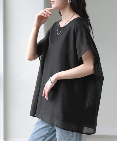 HUG.U(ハグユー)の「インナータンク一体型 シアーTシャツ(Tシャツ/カットソー・レディース・ブラック/グリーン/サンドベージュ/ダークグレー/ホワイト・FREE)」の9枚目の写真