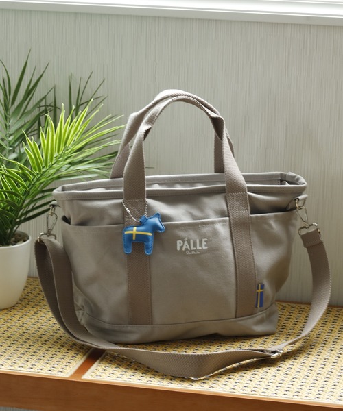 FUNALIVE(ファンアライブ)の「PALLE 2WAY多機能キャンバストート ショルダーバッグ(トートバッグ・レディース・グリーン/ベージュ/ブラック/グレー・ONE SIZE)」の8枚目の写真