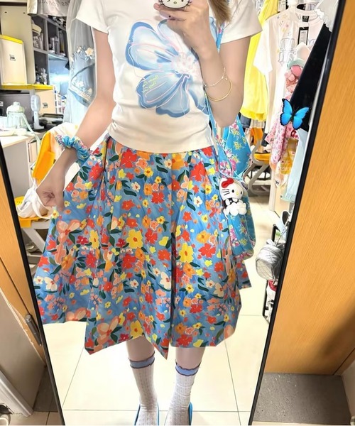 AsheKsha(アシクシャ)の「小花柄スカート(スカート・レディース・マルチ・F)」の20枚目の写真