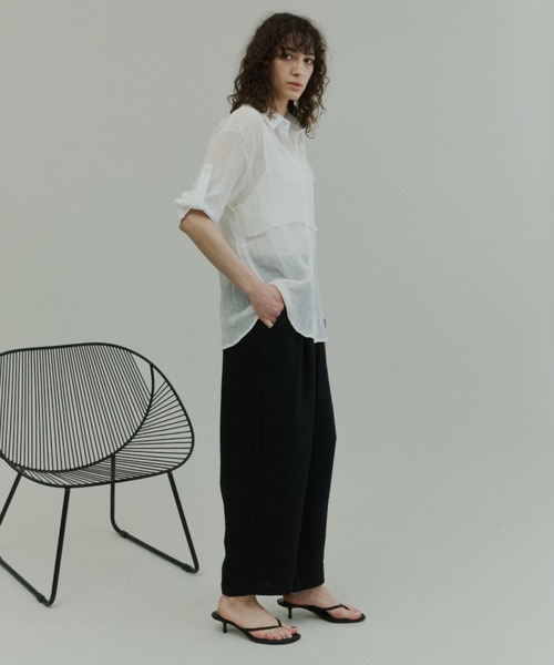 Plumel（プルメル）の「Wrinkle Sheer Bustier Shirt / リンクルシアービスチェシャツ（シャツ/ブラウス・レディース・ベージュ/オフホワイト/ブラウン・MEDIUM）」の4枚目の写真