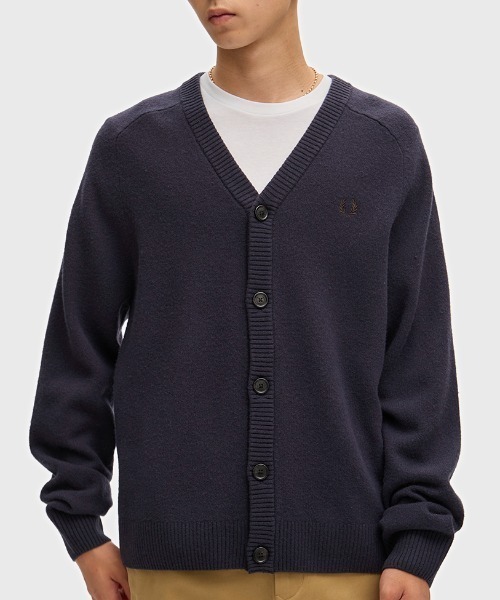 FRED PERRY(フレッドペリー)の「【先行予約受付中】Saddle Sleeve Cardigan/サドルスリーブカーディガン(カーディガン/ボレロ・メンズ・ネイビー・S/M/L)」の2枚目の写真