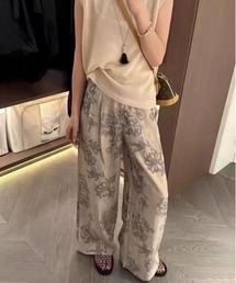 ニュアンスフラワーデザインイージーワイドパンツ