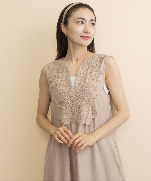 lodie(ロディ)の「胸レース・ノースリワンピース(ワンピース・レディース・ベージュ/ブラック・FREE)」の2枚目の写真