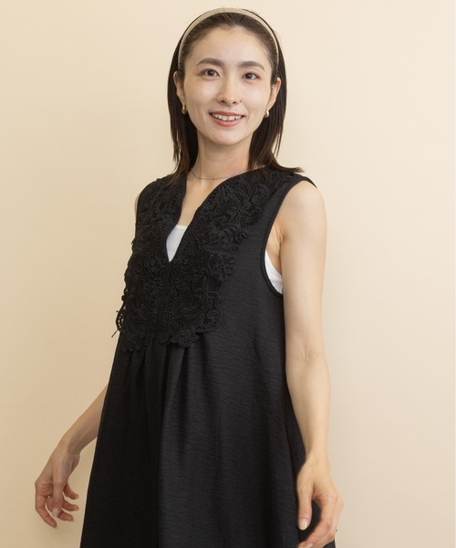 lodie(ロディ)の「胸レース・ノースリワンピース(ワンピース・レディース・ベージュ/ブラック・FREE)」の5枚目の写真
