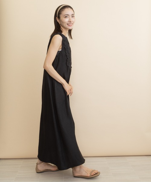 lodie(ロディ)の「胸レース・ノースリワンピース(ワンピース・レディース・ベージュ/ブラック・FREE)」の8枚目の写真