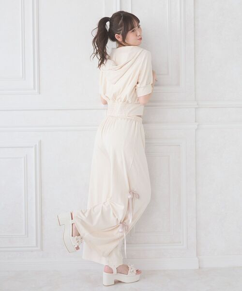 MAJESTIC LEGON（マジェスティックレゴン）の「サイドリボンキラキラロングパンツ（その他パンツ・レディース・グレー/ブラック/ピンクベージュ・MEDIUM）」の5枚目の写真