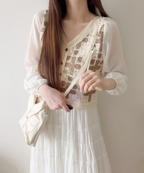Nana（ナナ）の「透かし編みクロシェ シアースリーブトップス（シャツ/ブラウス・レディース・ブルー/カーキ・FREE）」の18枚目の写真