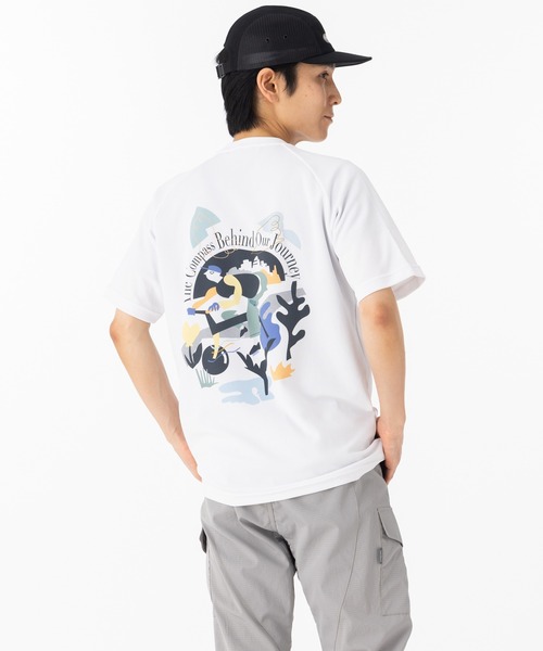 narifuri(ナリフリ)の「The Compass Behind Our Journey Tシャツ(Tシャツ/カットソー・メンズ・ホワイト・MEDIUM/LARGE)」の1枚目の写真