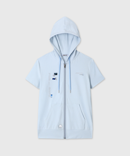 MIUKI(ミユキ)の「Kiel wing Hoodie Zip Up (Light Blue)(Tシャツ/カットソー・レディース・その他・OS)」の2枚目の写真