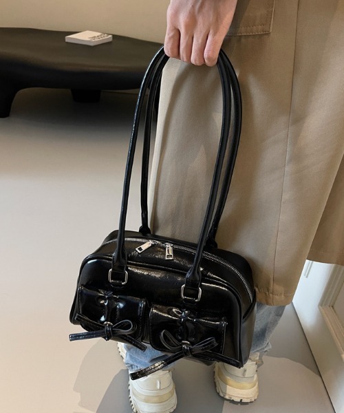 boemy(ボエミー)の「リボンデザイン 2WAYボストンバッグ ダブルポケット(ボストンバッグ・レディース・アイボリー/ピンク/シルバー/ブラウン/バーガンディー/ブラック・FREE)」の12枚目の写真