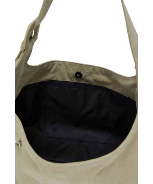 DEINET(ダイニット)の「DEINET PEACH COTTON BUCKLE BAG IN BEIGE(ショルダーバッグ・レディース・その他・FREE)」の6枚目の写真