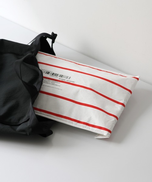 HIGHTIDE（ハイタイド）の「ANAheim アナハイム Laptop Sleeve Stripes 16inch ラップトップスリーブストライプス 16インチ PCケース（PC・タブレットケース・レディース・ブルー/レッド・FREE）」の3枚目の写真