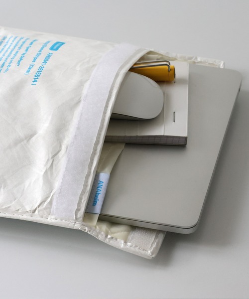 HIGHTIDE（ハイタイド）の「ANAheim アナハイム Laptop Sleeve Stripes 16inch ラップトップスリーブストライプス 16インチ PCケース（PC・タブレットケース・レディース・ブルー/レッド・FREE）」の13枚目の写真