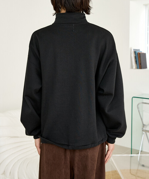 MARY QUANT(マリークワント)の「MARY QUANT × PUBLUX/マリークワント <ユニセックス>別注 裏起毛 配色 ハーフジップ ロゴ スウェット 限定展開(スウェット・メンズ・ブラック/チャコールグレー/ライトグレー・SMALL/MEDIUM/LARGE)」の21枚目の写真