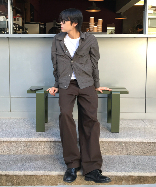 MINDBRIDGE（マインドブリッジ）の「コットン100% カーブドワイド デイリーデニムパンツ - 3カラー（デニムパンツ・メンズ・ブラウン/ブラック/ベージュ・29/30/32/34/36）」の6枚目の写真