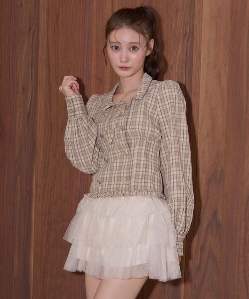 MAJESTIC LEGON(マジェスティックレゴン)の「ダブル釦コンパクトブラウス(シャツ/ブラウス・レディース・ベージュ系その他2/グレー/ブラウン系その他2・MEDIUM)」の8枚目の写真