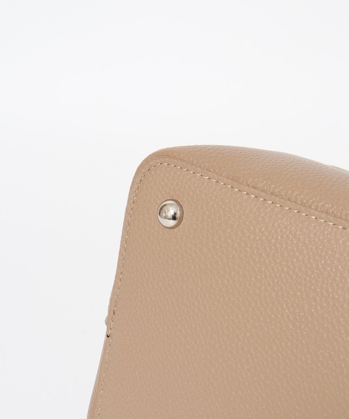 FUNALIVE(ファンアライブ)の「2WAY スクエア ハンドバッグ(ハンドバッグ・レディース・グレイッシュベージュ/ベージュ/ブラック/キャメル・FREE)」の21枚目の写真