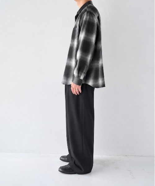 STUDIOUS(ステュディオス)の「【STUDIOUS】Fine Wool Smooth Check Shirts(シャツ/ブラウス・メンズ・ブラウン/ブラック/ベージュ・2/3/1)」の13枚目の写真
