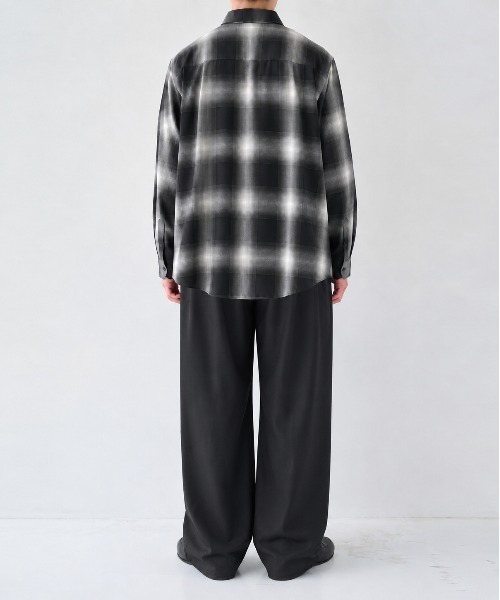 STUDIOUS(ステュディオス)の「【STUDIOUS】Fine Wool Smooth Check Shirts(シャツ/ブラウス・メンズ・ブラウン/ブラック/ベージュ・2/3/1)」の14枚目の写真