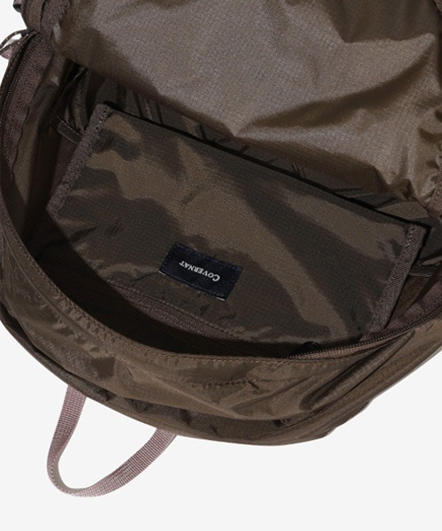 COVERNAT(カバーナット)の「LIGHTWEIGHT BACKPACK(バックパック/リュック・メンズ・ブラック/ブラウン・FREE)」の9枚目の写真