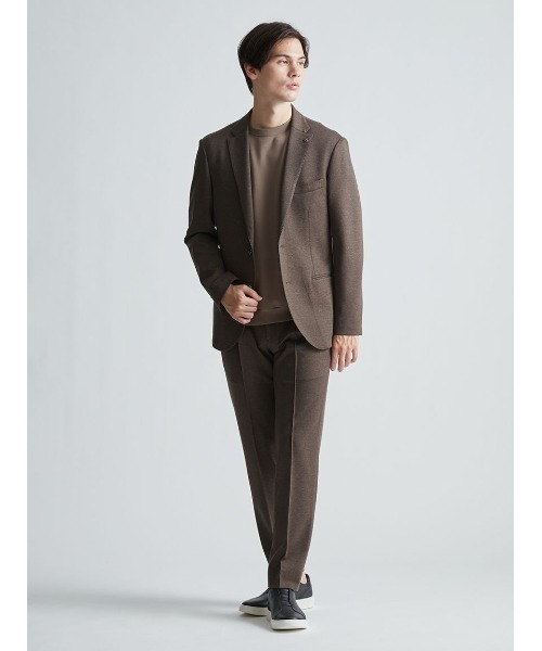 AOURE(アウール)の「CERIMONIA VISCOSE NYLON SUIT(セットアップ・メンズ・ブラウン/ネイビー/ブラック・MEDIUM/LARGE)」の3枚目の写真