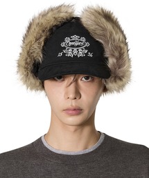 Openyard（オープンヤード）の「『Openyard/オープンヤード』EMBLEM EAR FLAP PILLBOX CAP/エンブレムイヤーフラップキャップ（キャップ）」