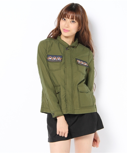 DISCOAT(ディスコート)の「ビジューテープ付ミリタリーコート(ミリタリージャケット・レディース・キャメル/カーキ・フリ-)」の1枚目の写真