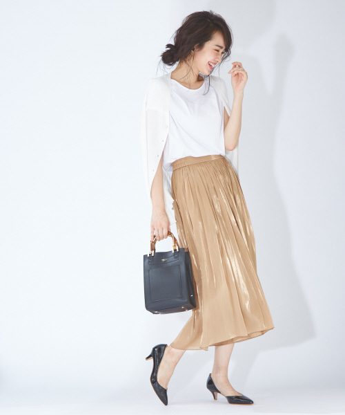 Au BANNISTER（オゥバニスター）の「50mmポインテッドセパレートパンプス（パンプス・レディース・ブラック/ベージュ/イエロー/カーキ・34/35/36/37/38/39/40）」の17枚目の写真