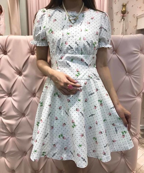 RoseMarie seoir（ローズマリーソワール）の「ストロベリーコルセット