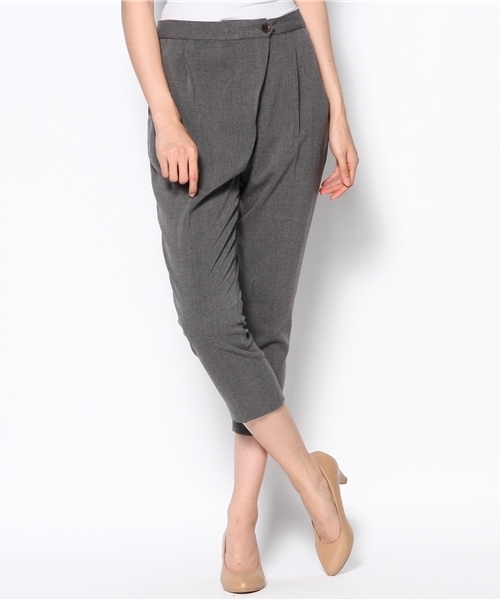 Soareak（ソアリーク）の「タックテーパードパンツ（スラックス・レディース・ブラック/グレー/オレンジ・SMALL/MEDIUM）」の3枚目の写真