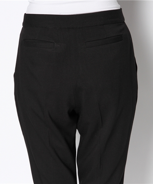 Soareak（ソアリーク）の「タックテーパードパンツ（スラックス・レディース・ブラック/グレー/オレンジ・SMALL/MEDIUM）」の7枚目の写真
