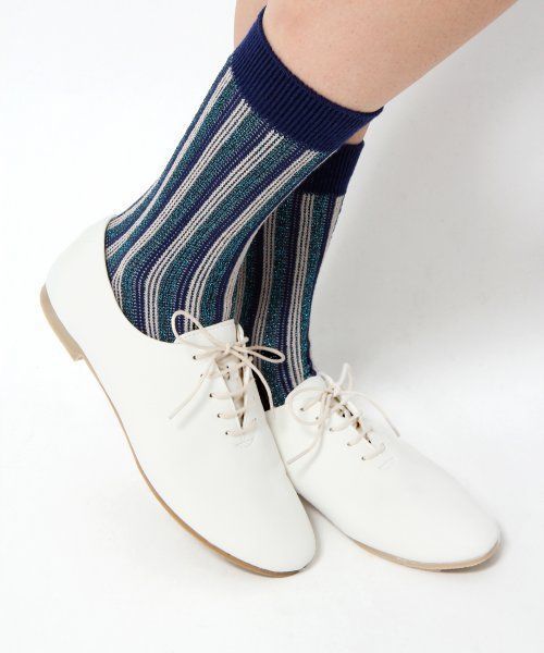 GLOBAL WORK（グローバルワーク）の「【GLOBALWORK】レースアップシューズFW/529048（その他シューズ・レディース・ホワイト系その他/クリアブラック/ダークグレー/ホワイト/ブラウン・MEDIUM/SMALL/LARGE）」の2枚目の写真