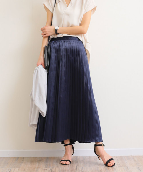 andme（アンドミー）の「サテンプリーツスカート（スカート・レディース・パープル/ネイビー/グリーン/ピンクベージュ/ベージュ・M）」の4枚目の写真