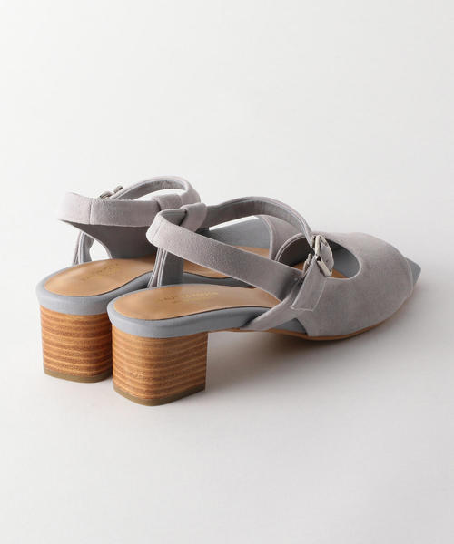 BEAUTY&YOUTH UNITED ARROWS(ビューティーアンドユースユナイテッドアローズ)の「BY スエードカーブストラップサンダル о(サンダル・レディース・ライトグレー/ブラック・37h/37/35h/36h/36)」の7枚目の写真