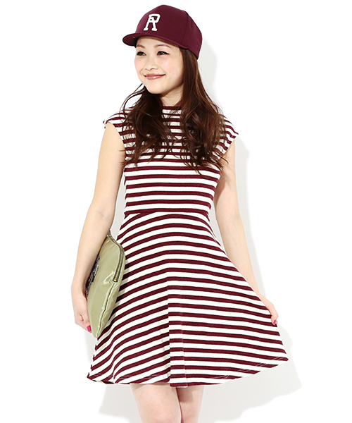 Ray BEAMS(レイビームス)の「Ray BEAMS / ボーダーノースリーブ フレアーワンピース(ワンピース・レディース・チャコールグレー/ワイン/グリーン系その他・0/1)」の3枚目の写真