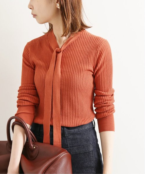 IENA LA BOUCLE(イエナラブークル)の「IENA LA BOUCLE laspalmas タイ付きヘンリーネックニット◆(ニット/セーター・レディース・ベージュ/ネイビー/ブラウン/ピンク・FREE)」の4枚目の写真