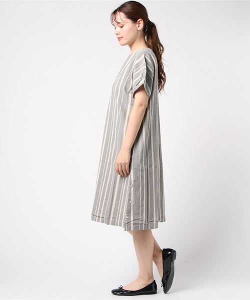 MashuKashu（マシュカシュ）の「Vネックチュニック（ワンピース・レディース・ブラック/ネイビー/グレー・フリー）」の4枚目の写真