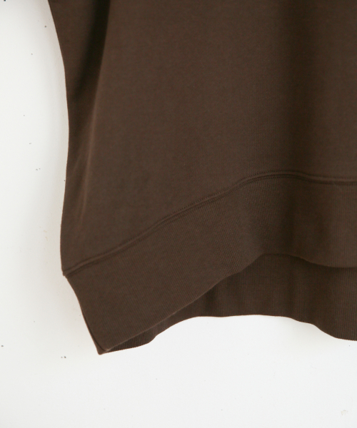 LOWRYS FARM（ローリーズファーム）の「シンプルロゴウラケプルオーバー　860115（スウェット・レディース・アイボリー/ブラック/ブラウン/スモークピンク/ベージュ/ミント・FREE）」の10枚目の写真