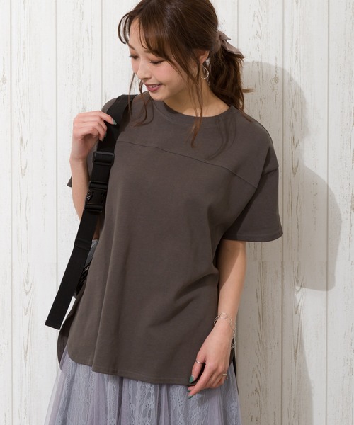 SpRay（スプレイ）の「切替ラウンド　Ｔシャツ（Tシャツ/カットソー・レディース・オレンジ/オフホワイト/チャコールグレー/グレイッシュベージュ/ブラック/ブラウン/カーキ/パープル・FREE）」の4枚目の写真