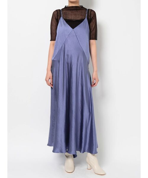 MERCURYDUO（マーキュリーデュオ）の「マーメイドフレアキャミワンピース（ワンピース・レディース・ベージュ/ブラウン/ブルー・FREE）」の14枚目の写真