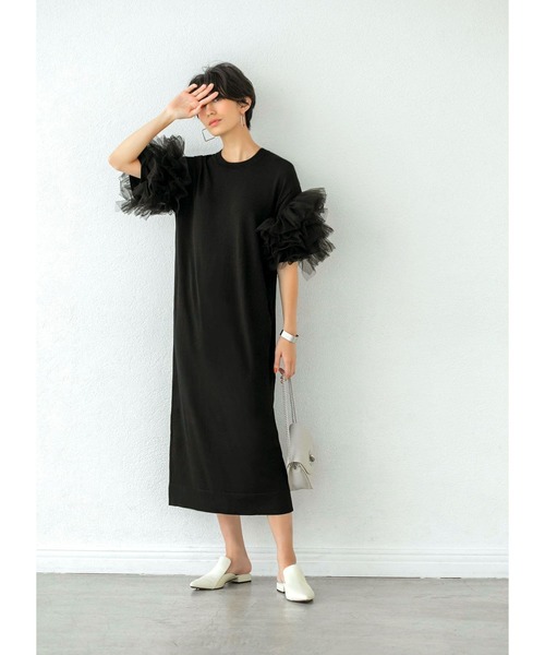STYLE DELI(スタイルデリ)の「ボリュームチュール袖ロングニットワンピース(ワンピース・レディース・ブラック/グリーン・01/02)」の3枚目の写真