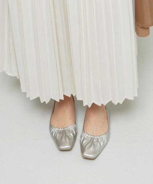 closet story（クローゼットストーリー）の「＜closet story＞ ギャザースクエア フラットシューズ（その他シューズ・レディース・ブラック/ベージュ/シルバー・23cm/23.5cm/24cm/24.5cm）」の3枚目の写真