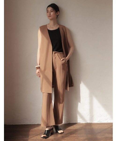 Re:EDIT（リエディ）の「[低身長/高身長サイズ有]ストレッチツイルバックスリットダーツセミフレアパンツ（スラックス・レディース・ブラック/モカ/オレンジ/ライトベージュ・SHORT/TALL/MEDIUM/LARGE/SMALL）」の11枚目の写真