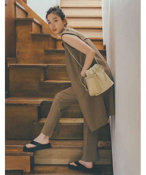 Re:EDIT（リエディ）の「[低身長/高身長サイズ有]ストレッチツイルバックスリットダーツセミフレアパンツ（スラックス・レディース・ブラック/モカ/オレンジ/ライトベージュ・SHORT/TALL/MEDIUM/LARGE/SMALL）」の15枚目の写真