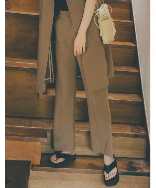 Re:EDIT（リエディ）の「[低身長/高身長サイズ有]ストレッチツイルバックスリットダーツセミフレアパンツ（スラックス・レディース・ブラック/モカ/オレンジ/ライトベージュ・SHORT/TALL/MEDIUM/LARGE/SMALL）」の16枚目の写真