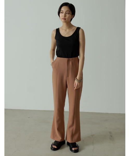 Re:EDIT（リエディ）の「[低身長/高身長サイズ有]ストレッチツイルバックスリットダーツセミフレアパンツ（スラックス・レディース・ブラック/モカ/オレンジ/ライトベージュ・SHORT/TALL/MEDIUM/LARGE/SMALL）」の19枚目の写真